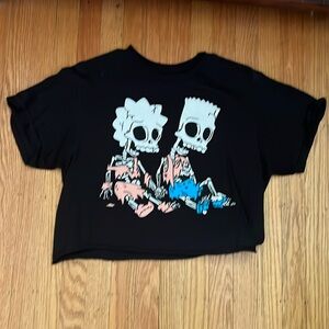 Size M graphic cropped tee